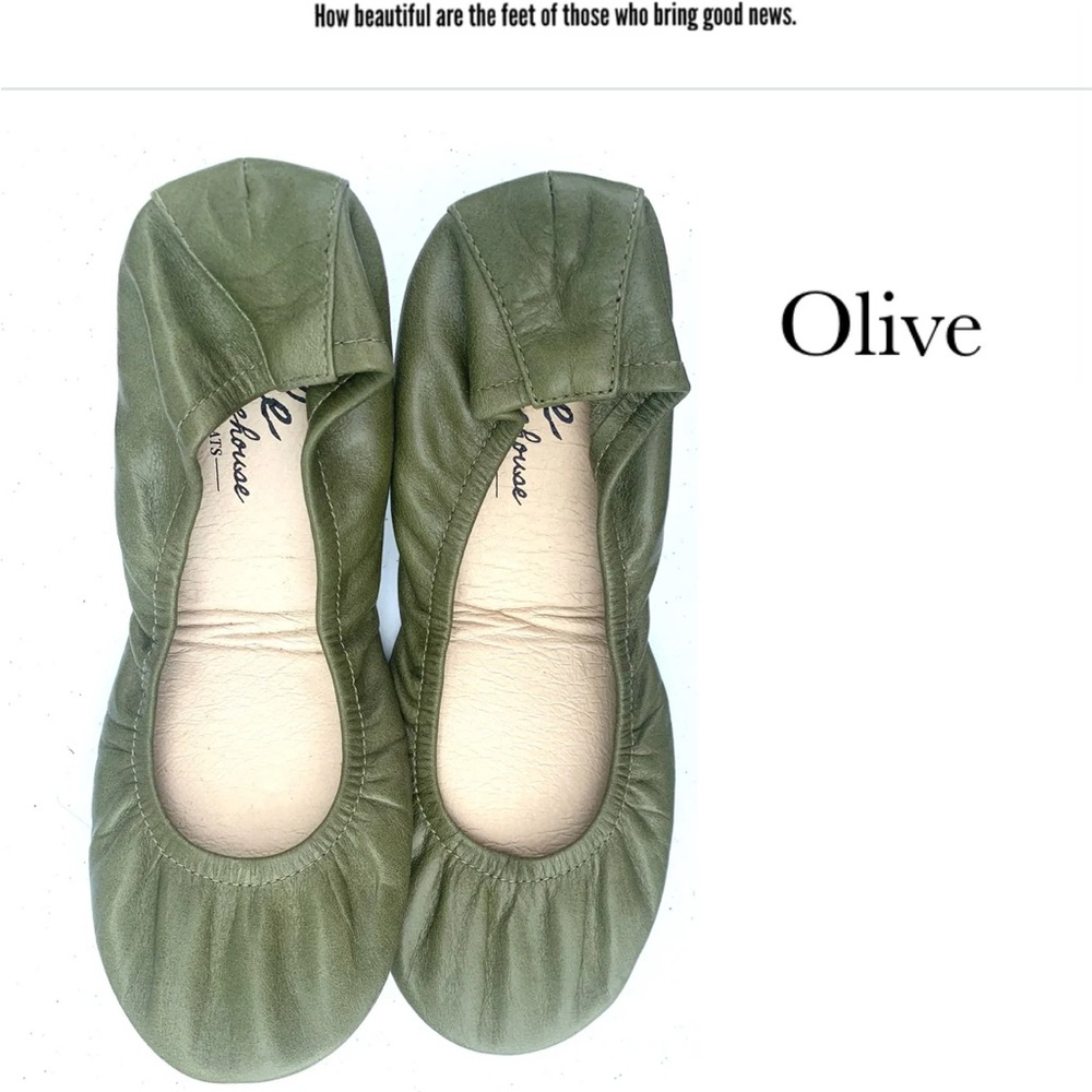 The Storehouse Flats Womens Size 6 Olive Green Foldable Ballet Flats EUC